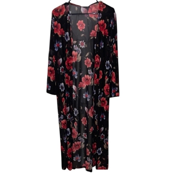 TWELVE MONTHS ROSE FLORAL KIMONO - Picture 1 of 7